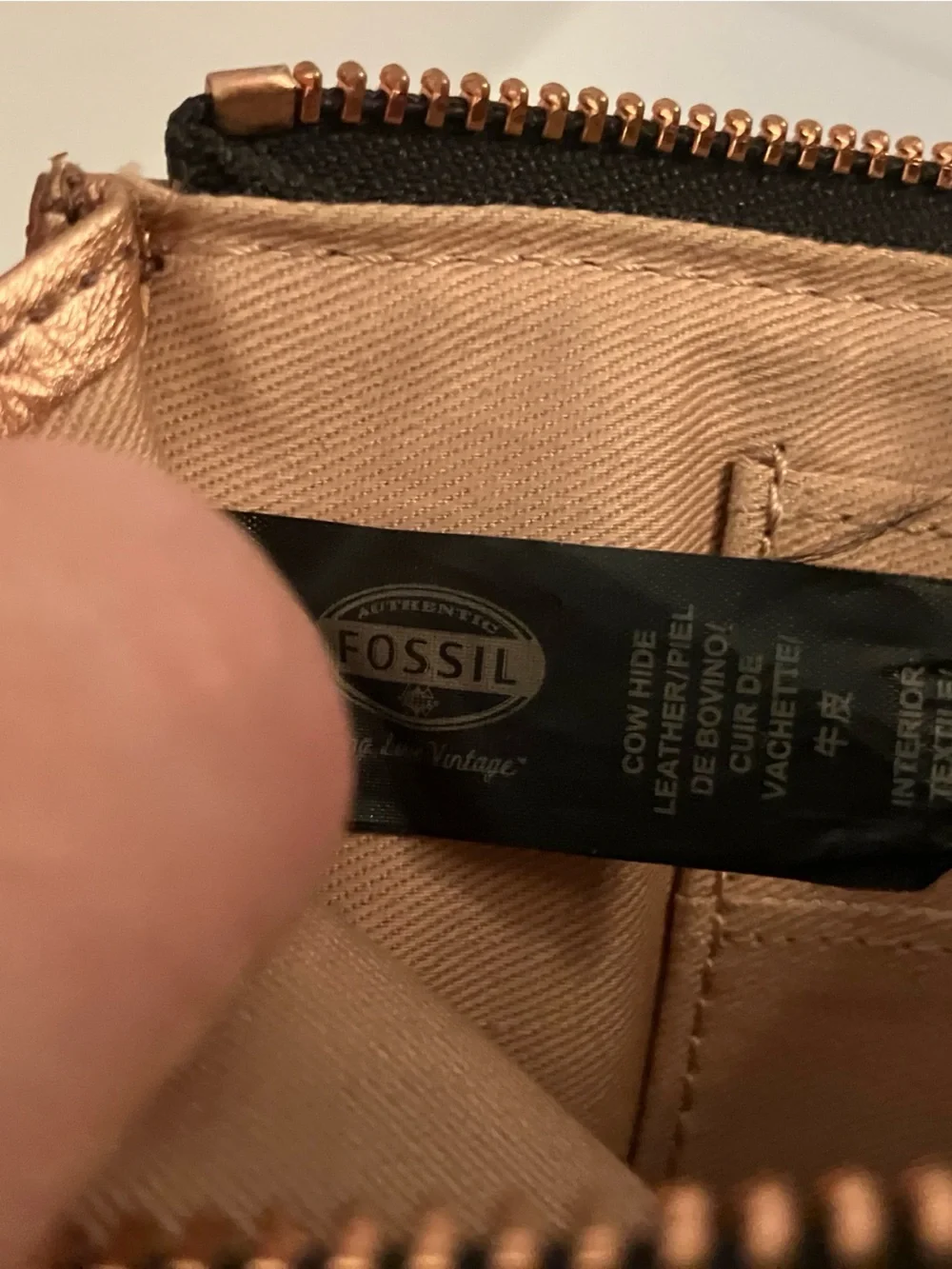 Fossil compact wristlet